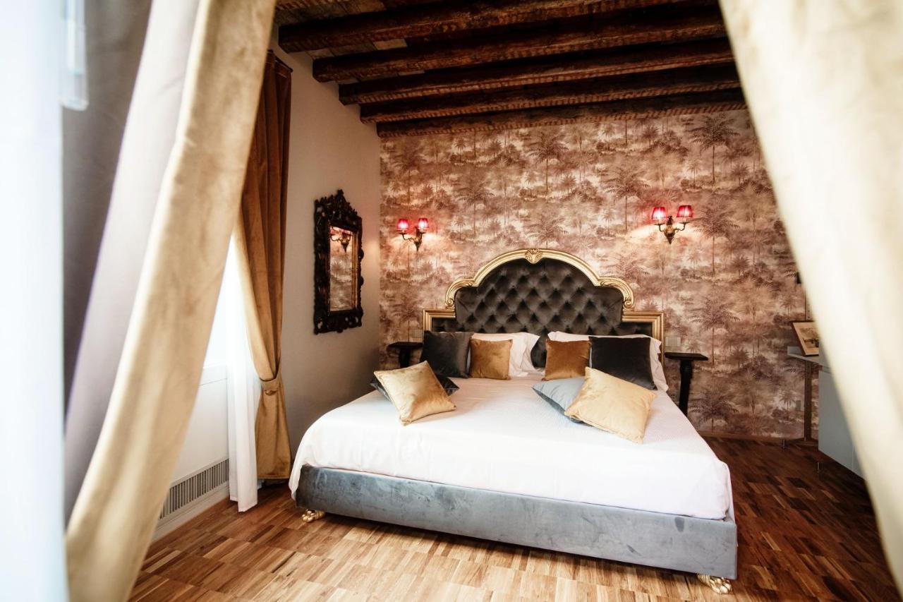 Aurum - Como Luxury Suites Стая снимка